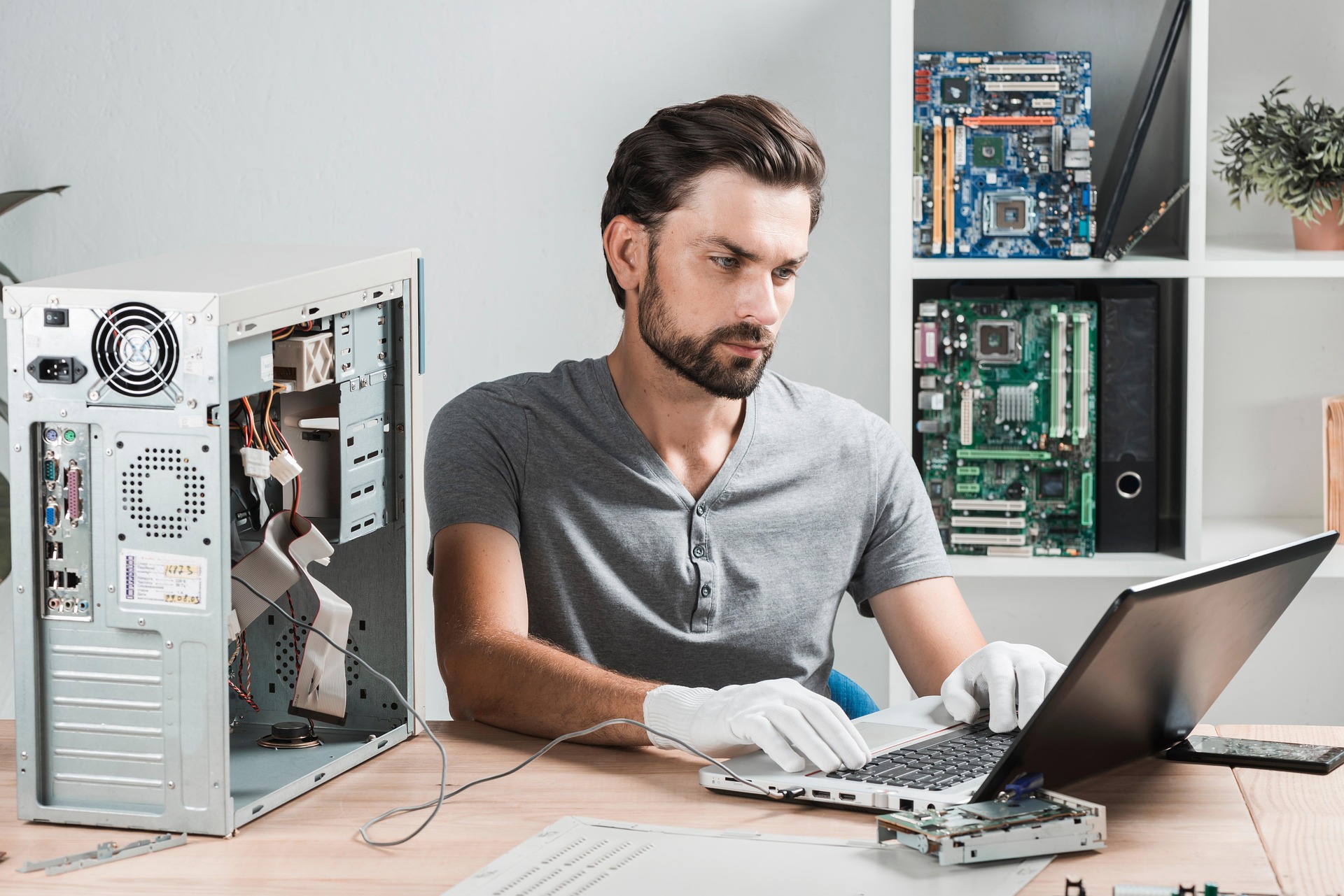 Quand faut-il réparer ou remplacer son matériel informatique ?